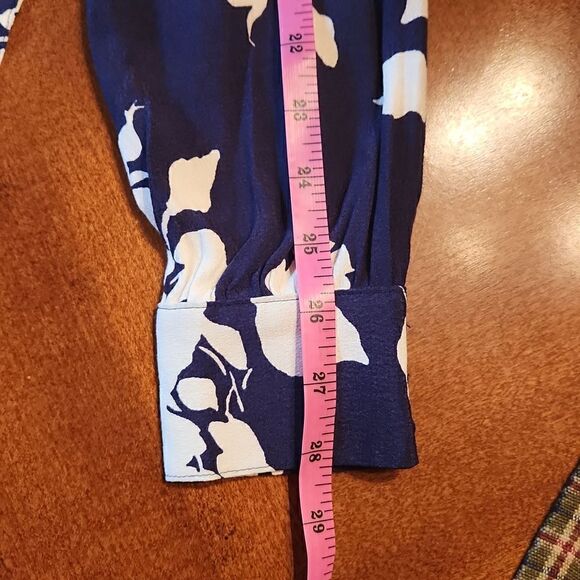 Talbots Poet Long Sleeve Wrap V-Neck Bohemian Blouse, XS, Blue & White Floral - Picture 6 of 12